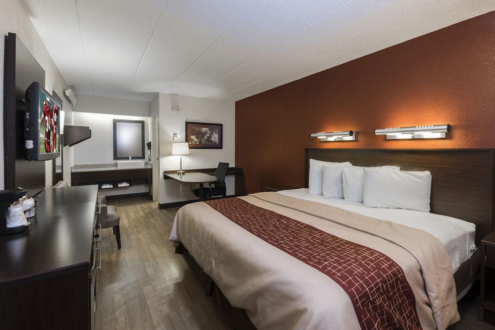 Red Roof Inn Plus+ Wilmington - Newark Christiana Eksteriør bilde