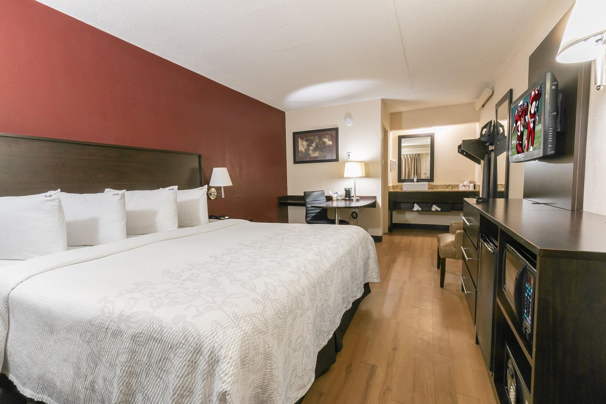 Red Roof Inn Plus+ Wilmington - Newark Christiana Eksteriør bilde