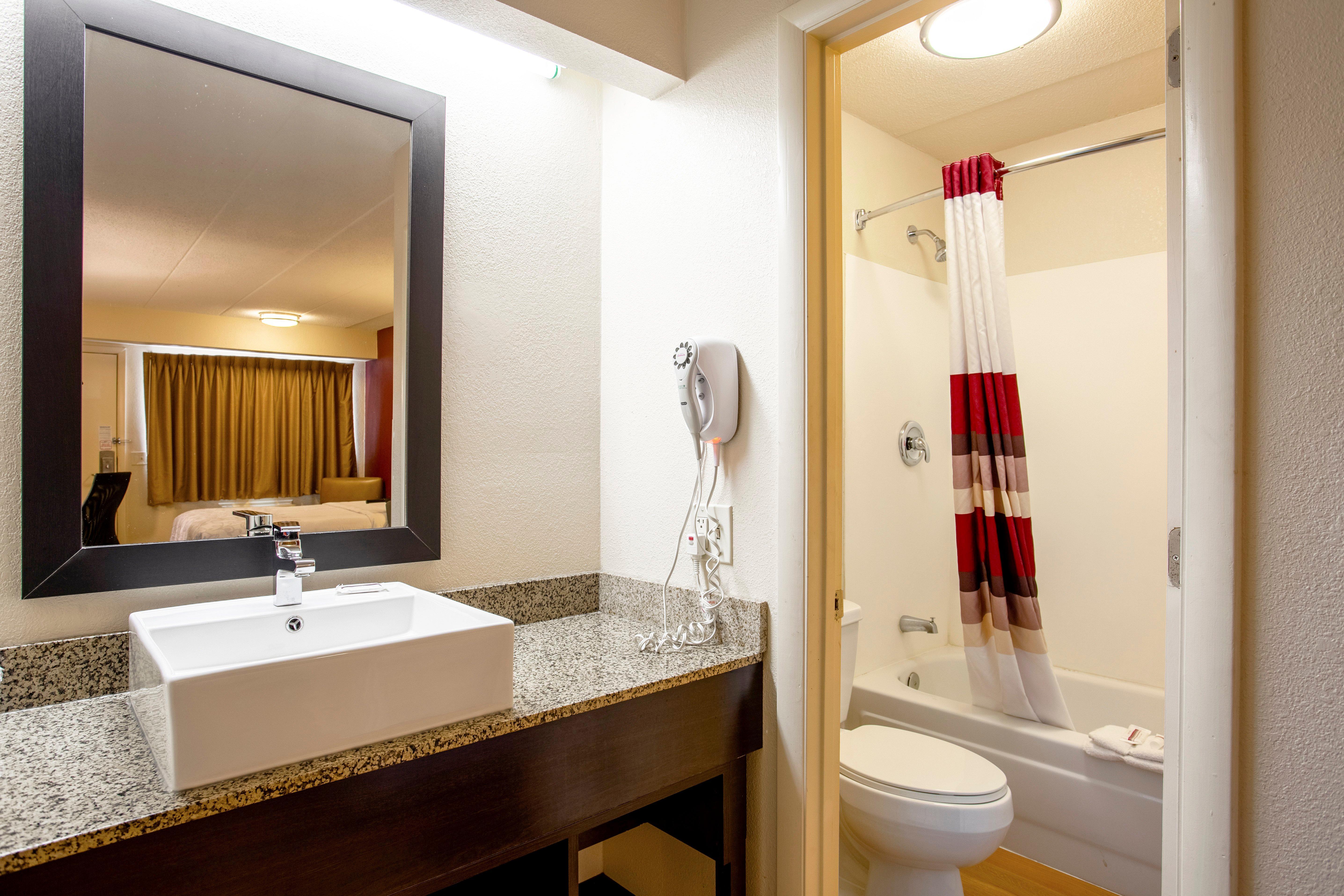 Red Roof Inn Plus+ Wilmington - Newark Christiana Eksteriør bilde
