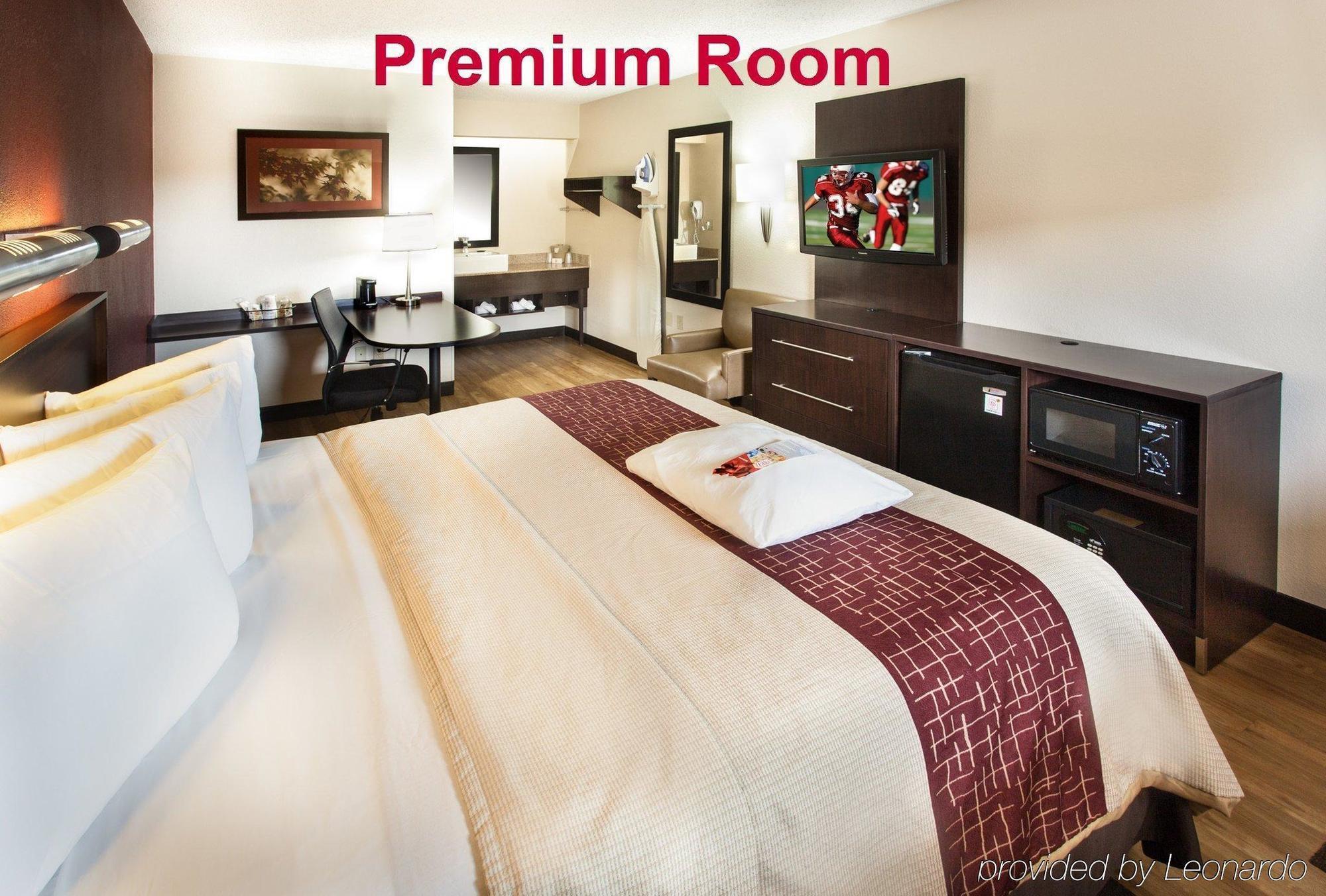 Red Roof Inn Plus+ Wilmington - Newark Christiana Eksteriør bilde