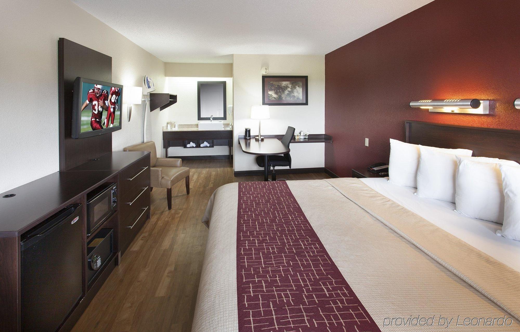Red Roof Inn Plus+ Wilmington - Newark Christiana Eksteriør bilde