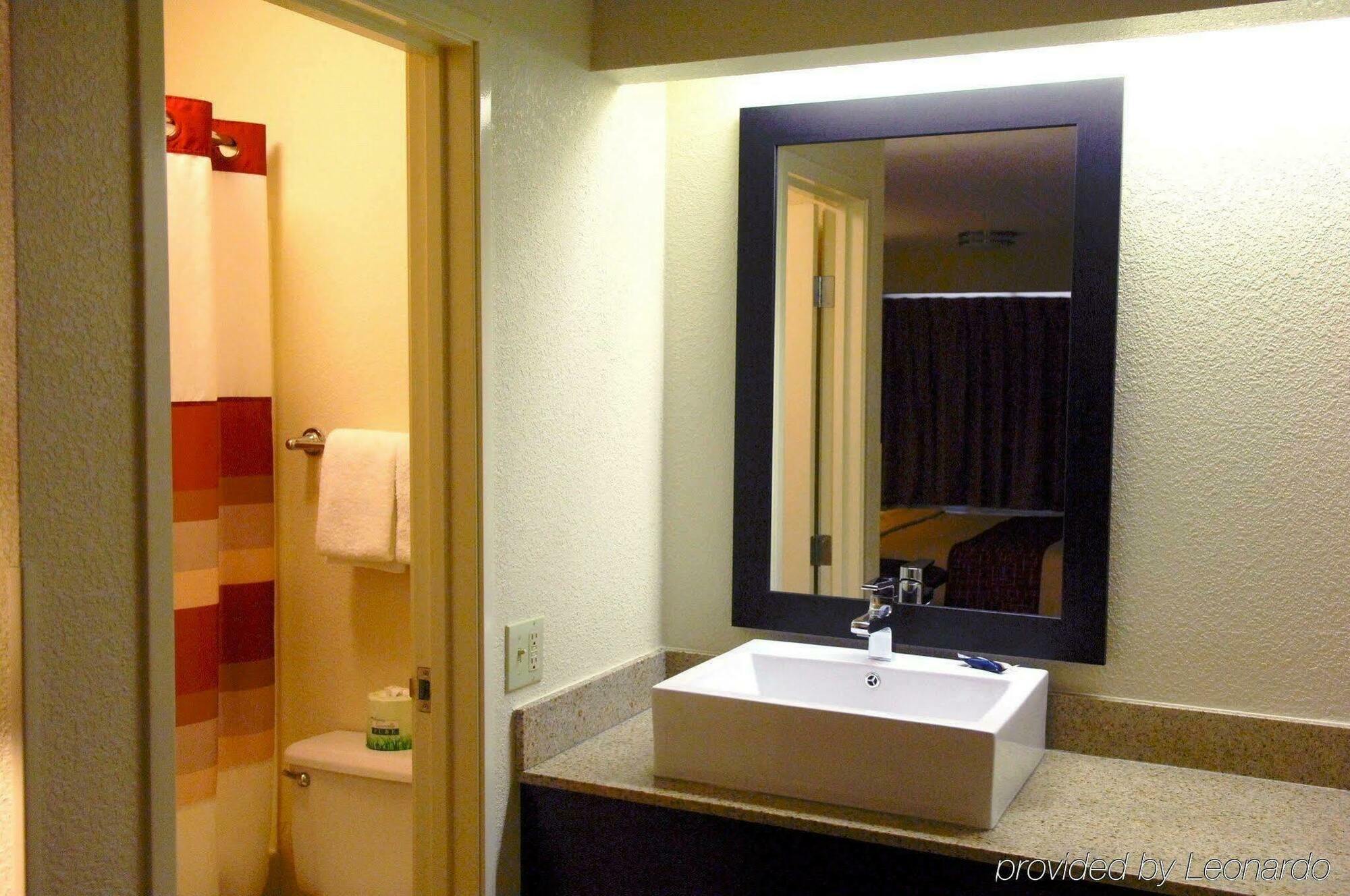 Red Roof Inn Plus+ Wilmington - Newark Christiana Eksteriør bilde