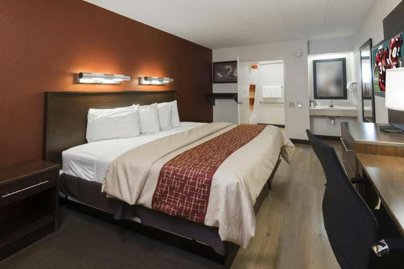 Red Roof Inn Plus+ Wilmington - Newark Christiana Eksteriør bilde
