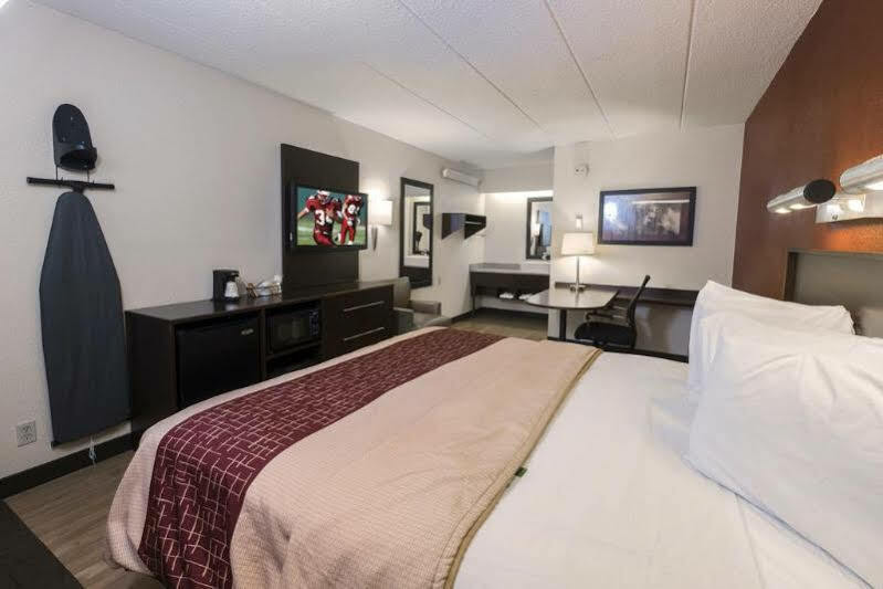 Red Roof Inn Plus+ Wilmington - Newark Christiana Eksteriør bilde