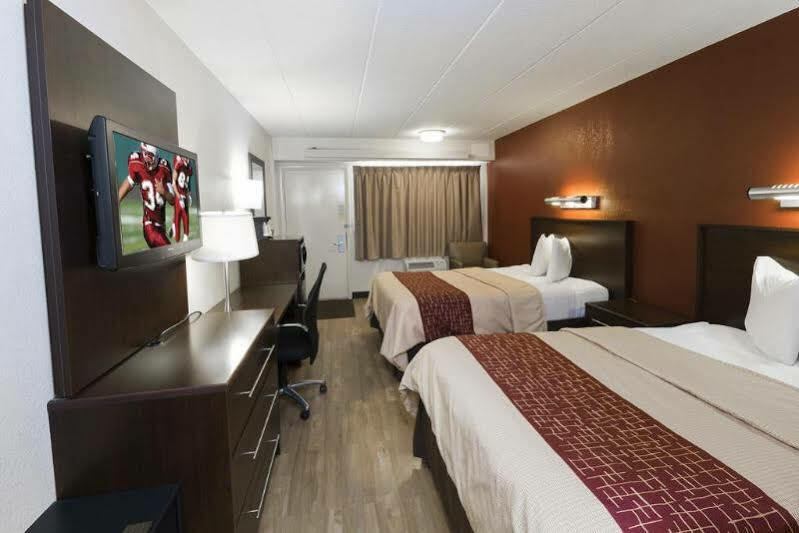 Red Roof Inn Plus+ Wilmington - Newark Christiana Eksteriør bilde